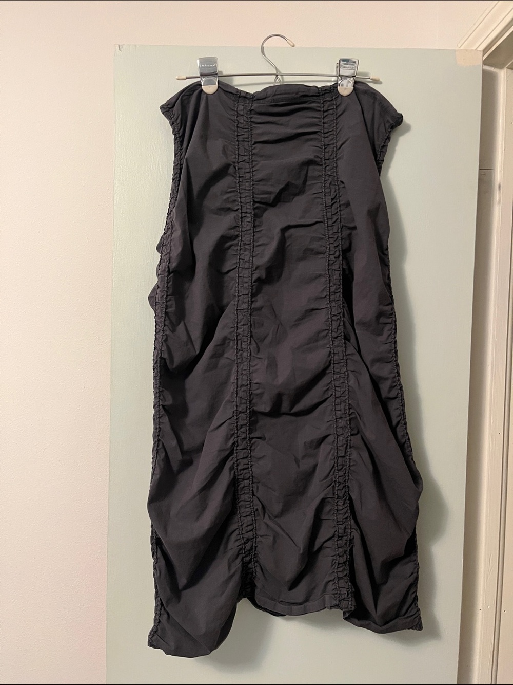 XCVI Black Ruched Midi Tube skirt - Picture 3 of 3